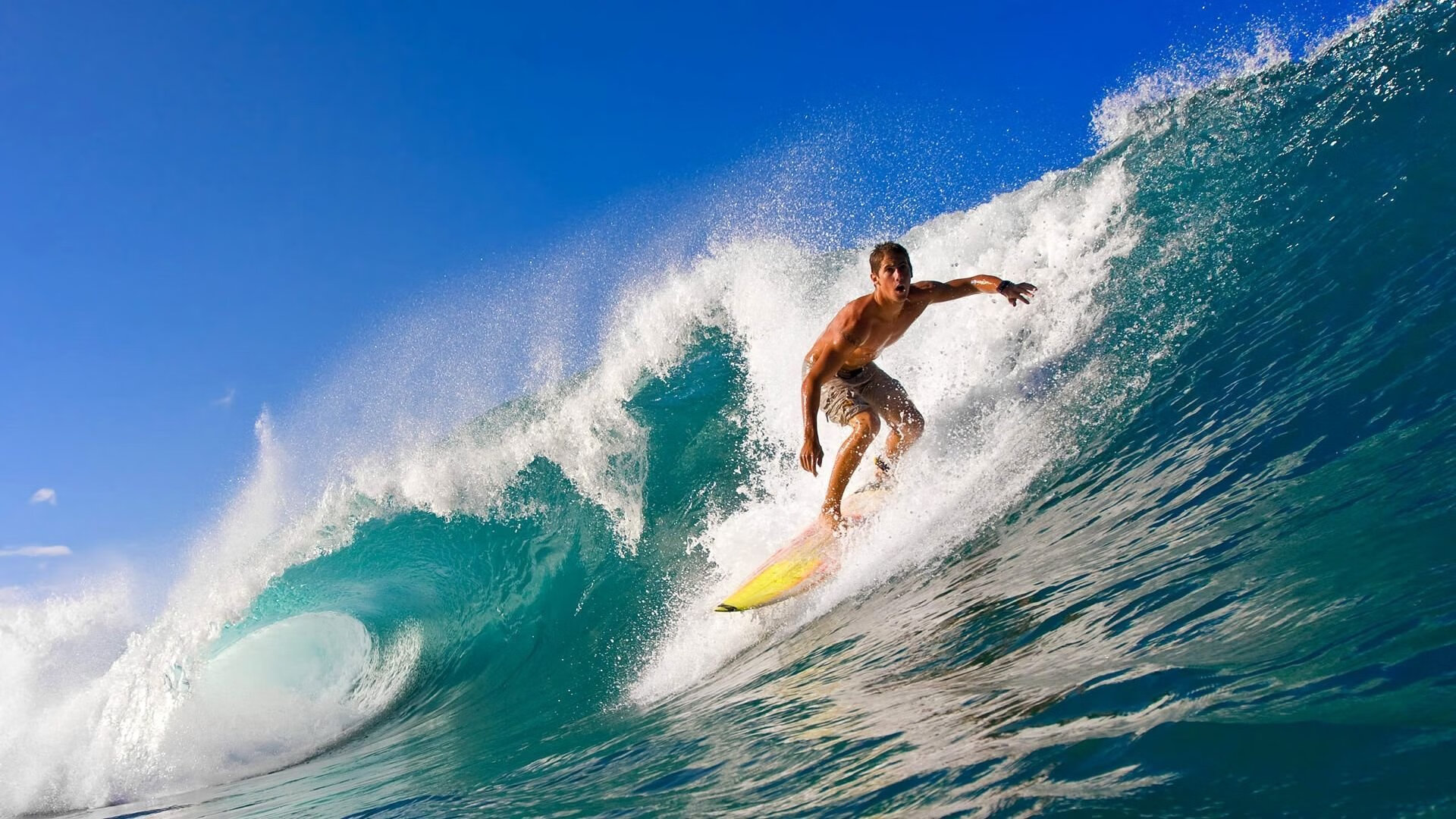 意甲焦点战之夜，萨拉赫进攻端无人可挡，独舞圣西罗