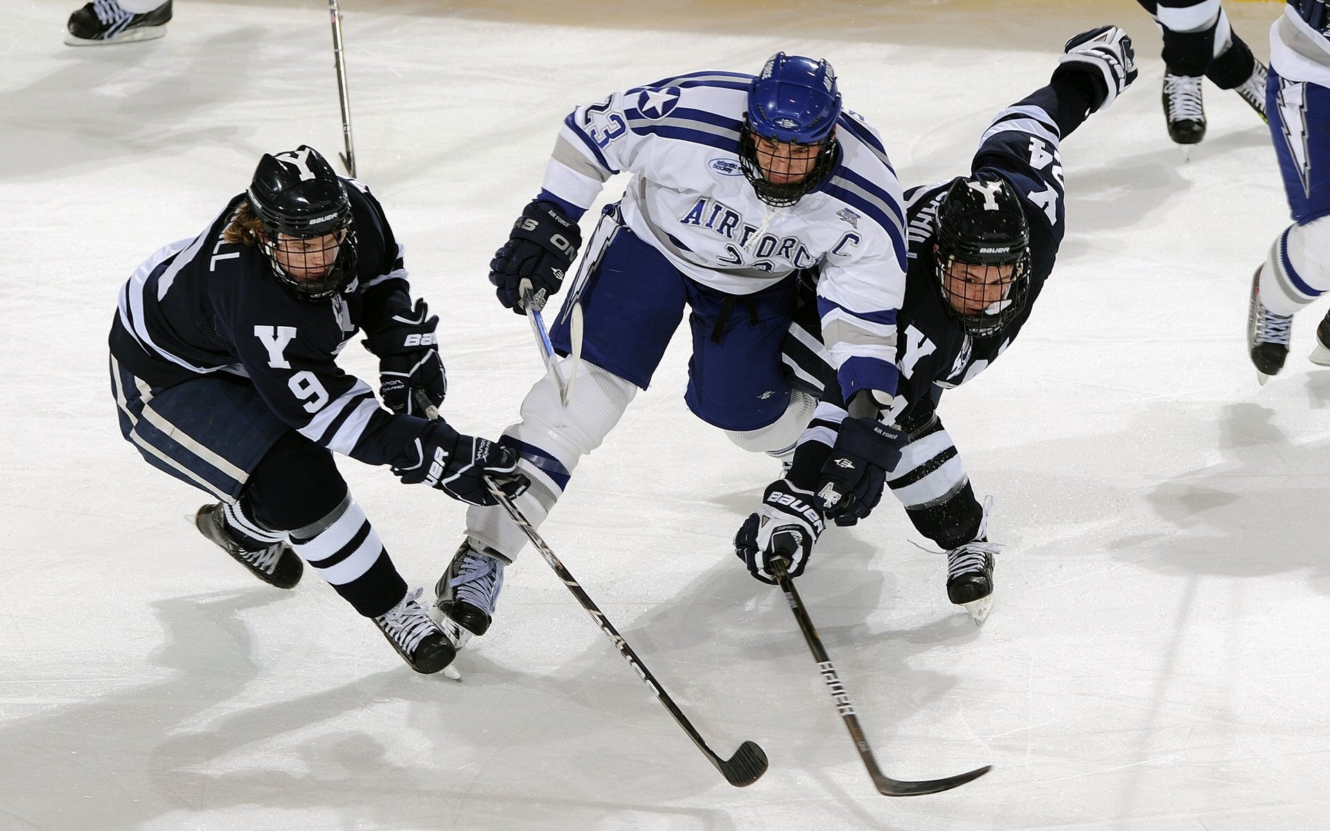 赛道上的焰火，京多安点燃F1年度争冠之夜